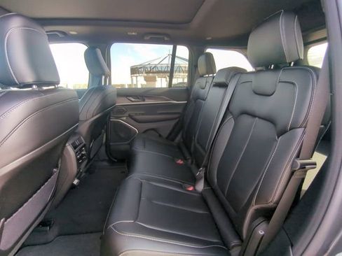 New 2026 Jeep Grand Cherokee Limited RWD image 16