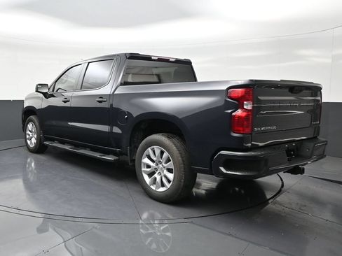 Used 2023 Chevrolet Silverado 1500 Custom RWD image 3