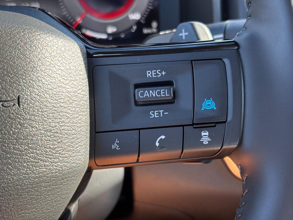 Used 2026 Nissan Rogue Platinum w/ Platinum Premium Package AWD/4WD image 18