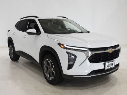 Used 2025 Chevrolet Trax LT