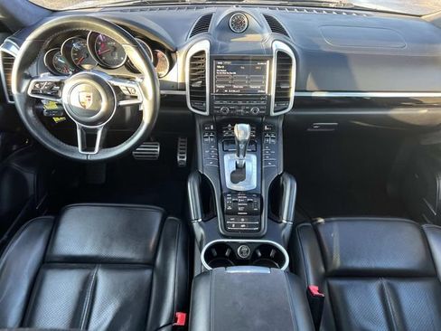 Used 2016 Porsche Cayenne GTS image 16