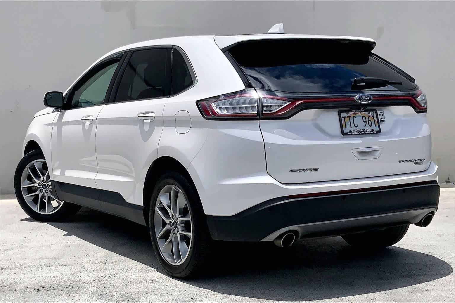 Used 2018 Ford Edge Titanium w/ Equipment Group 301A FWD image 4