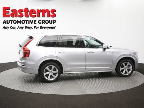 Used 2022 Volvo XC90 T5 Momentum AWD/4WD image 45