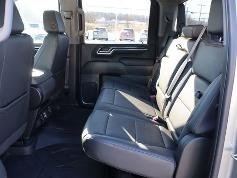 Used 2024 Chevrolet Silverado 3500 LTZ image 43