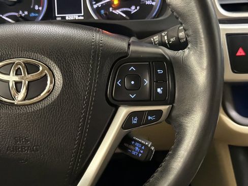 Used 2019 Toyota Highlander Limited AWD/4WD image 31