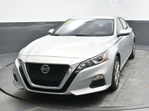Used 2021 Nissan Altima 2.5 S image 2