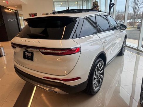 New 2026 Lincoln Corsair Reserve image 3