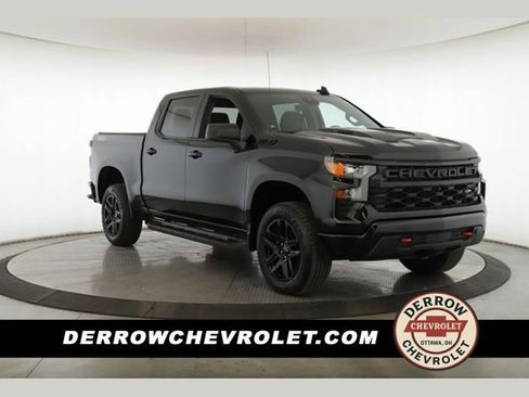 Used 2023 Chevrolet Silverado 1500 Custom Trail Boss w/ LPO, Dark Essentials Package image 1