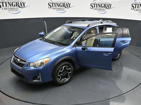 Used 2017 Subaru Crosstrek 2.0i Limited AWD/4WD image 11