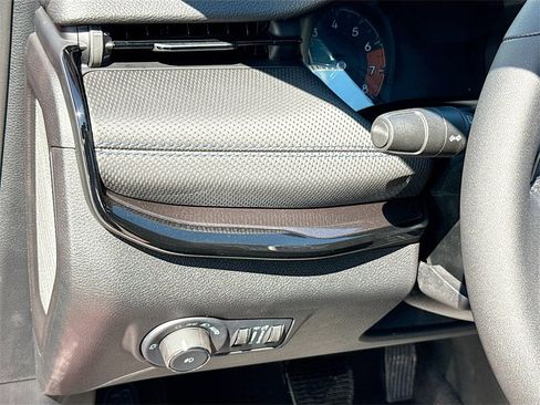 New 2026 Jeep Compass Latitude image 10