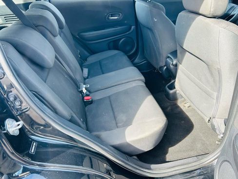 Used 2019 Honda HR-V LX image 24