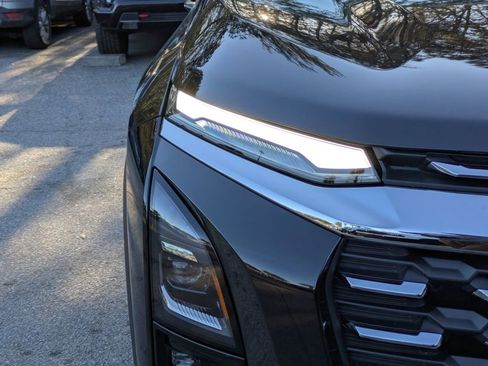 New 2026 Chevrolet Equinox LT w/ Convenience Package II image 11