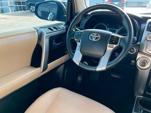 Used 2016 Toyota 4Runner Limited image 11