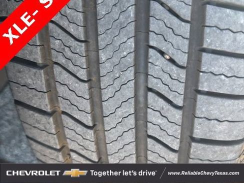 Used 2021 Toyota Sienna XLE image 32