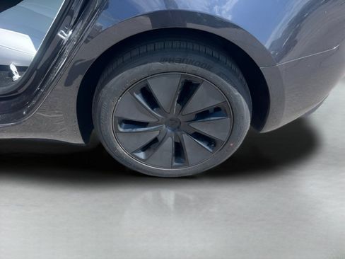Used 2025 Tesla Model 3 Long Range RWD image 18