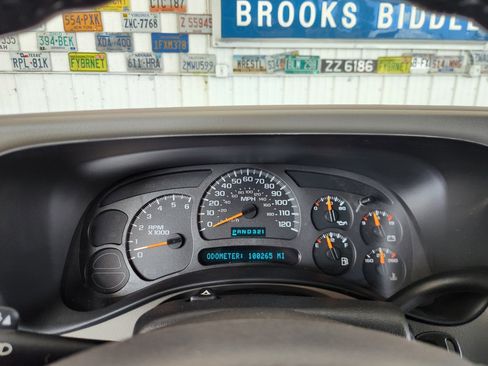 Used 2003 Chevrolet Silverado 1500 LT w/ Off-Road Package AWD/4WD image 18