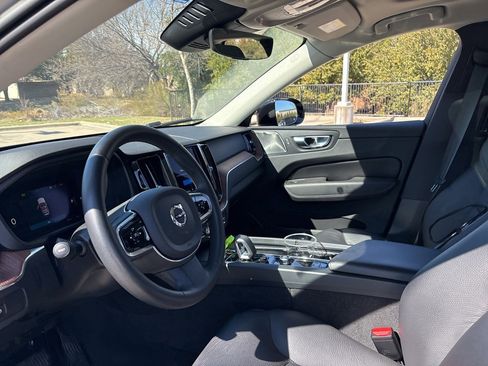 Certified 2023 Volvo XC60 B5 Plus w/ Climate Package image 17