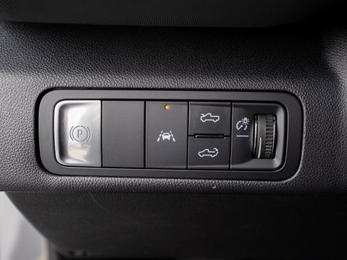 New 2025 Chevrolet Silverado EV LT AWD/4WD image 18