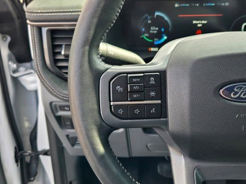 Used 2024 Ford F150 Lightning Flash image 29