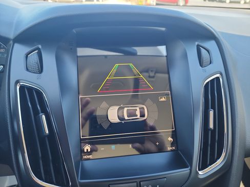 Used 2013 Ford Focus SE FWD image 37