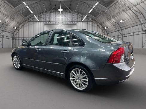 Used 2010 Volvo S40 2.4i image 3