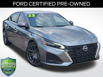 Used 2023 Nissan Altima 2.5 SV