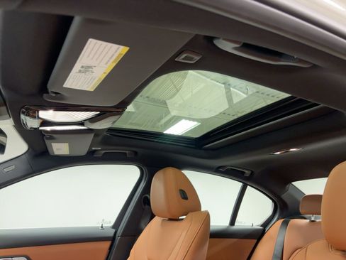 New 2026 BMW 330i Sedan w/ Premium Package image 15