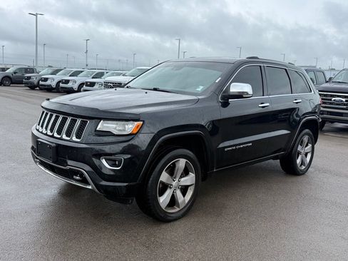Used 2014 Jeep Grand Cherokee Overland w/ Advanced Technology Group AWD/4WD image 21
