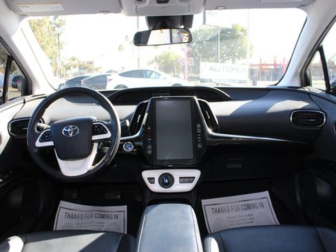 Used 2017 Toyota Prius Prime Premium w/ Preferred Accessory Package FWD image 23