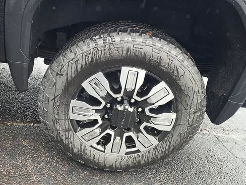 New 2026 GMC Sierra 2500 Denali w/ Denali Reserve Package image 7