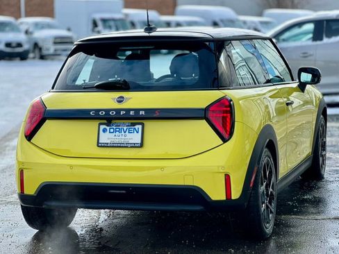 Used 2025 MINI Cooper S image 5