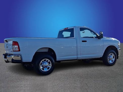 Used 2024 RAM 2500 Tradesman w/ Chrome Appearance Group image 5