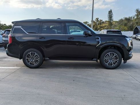 New 2026 Nissan Armada SL w/ Captain's Chari Seat Package image 4