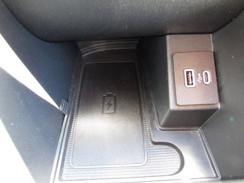 Used 2024 Ford Edge Titanium w/ Equipment Group 301A AWD/4WD image 21