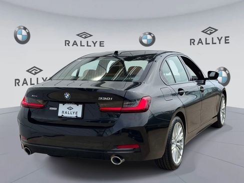 Certified 2023 BMW 330i xDrive Sedan w/ Driving Assistance Package AWD/4WD image 4