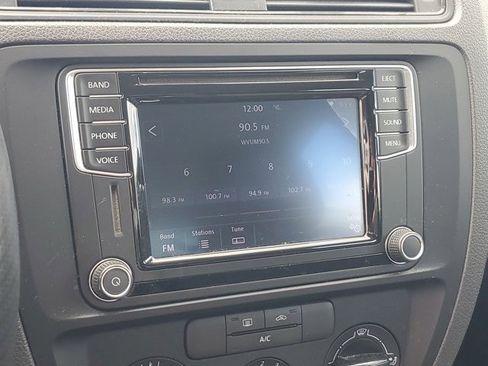 Used 2016 Volkswagen Jetta S image 22