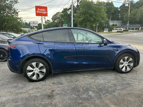 Used 2023 Tesla Model Y Long Range AWD/4WD image 10