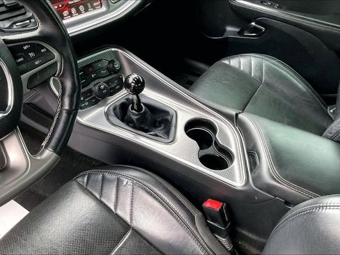 Used 2015 Dodge Challenger SRT Hellcat image 13