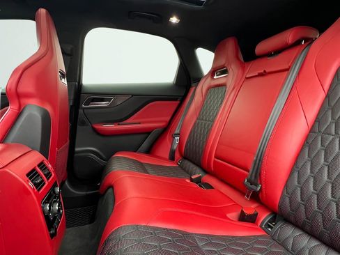 Used 2019 Jaguar F-PACE SVR AWD/4WD image 24