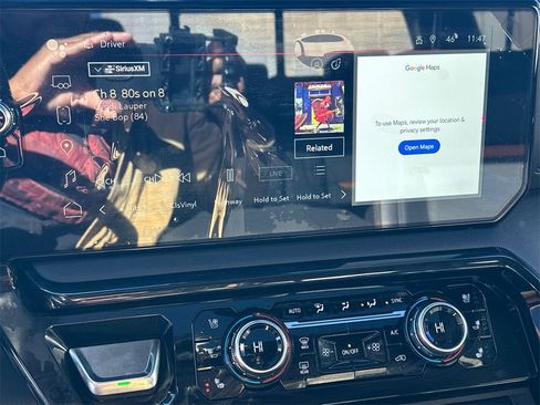 Used 2025 GMC Sierra 1500 AT4 w/ AT4 Premium Package image 30