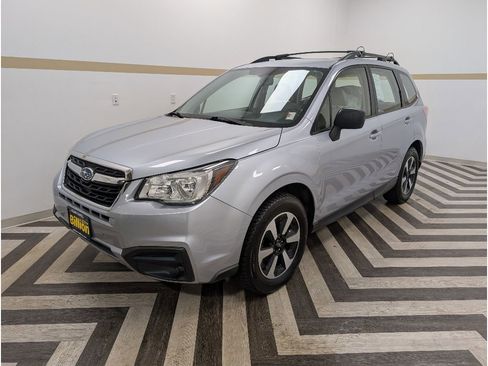 Used 2017 Subaru Forester 2.5i w/ Alloy Wheel Package AWD/4WD image 1