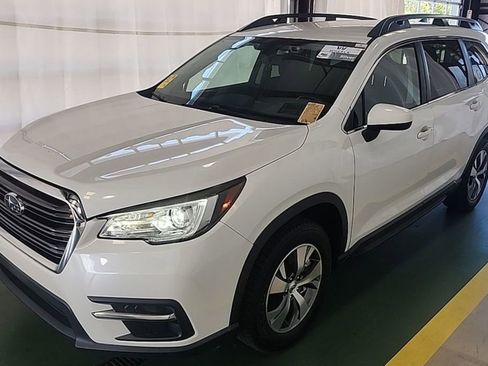 Used 2022 Subaru Ascent Premium w/ Convenience Package AWD/4WD image 2