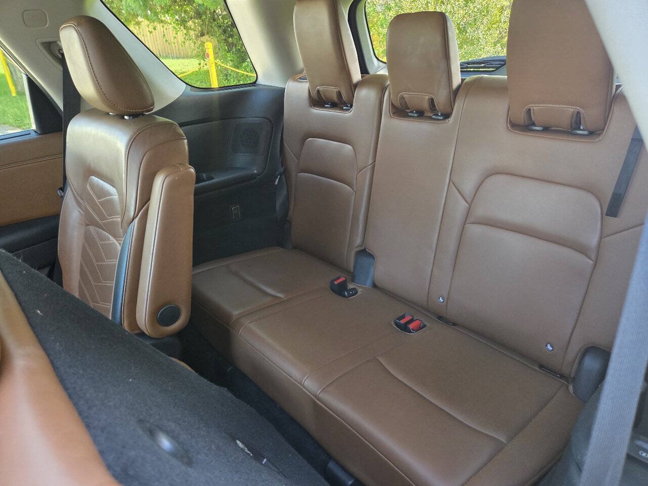 Used 2022 Nissan Pathfinder Platinum w/ Cargo Package FWD image 19