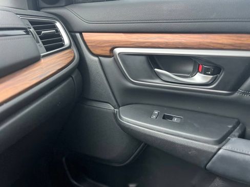 Used 2020 Honda CR-V Touring image 16