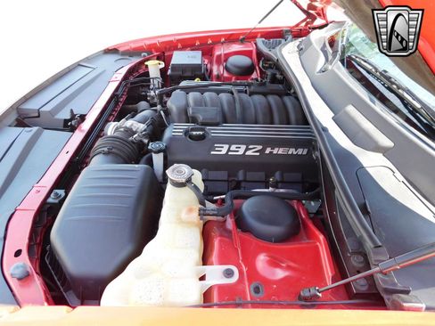 Used 2011 Dodge Challenger SRT8 image 18