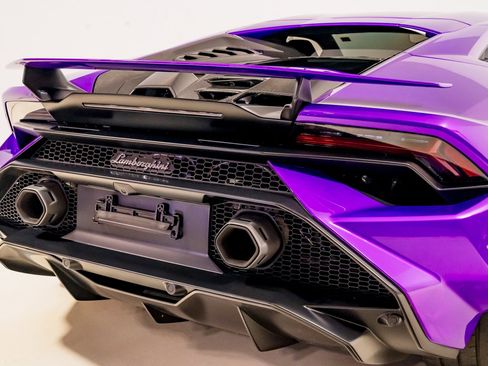 Used 2023 Lamborghini Huracan Tecnica RWD image 52