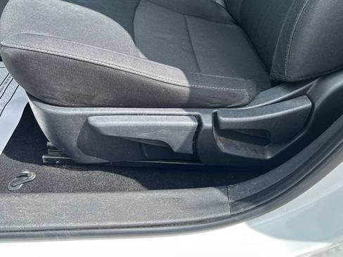 Used 2023 Nissan Sentra SV FWD image 19