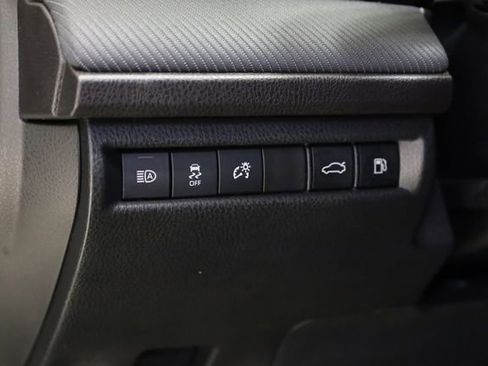 Used 2025 Toyota Camry SE FWD image 14