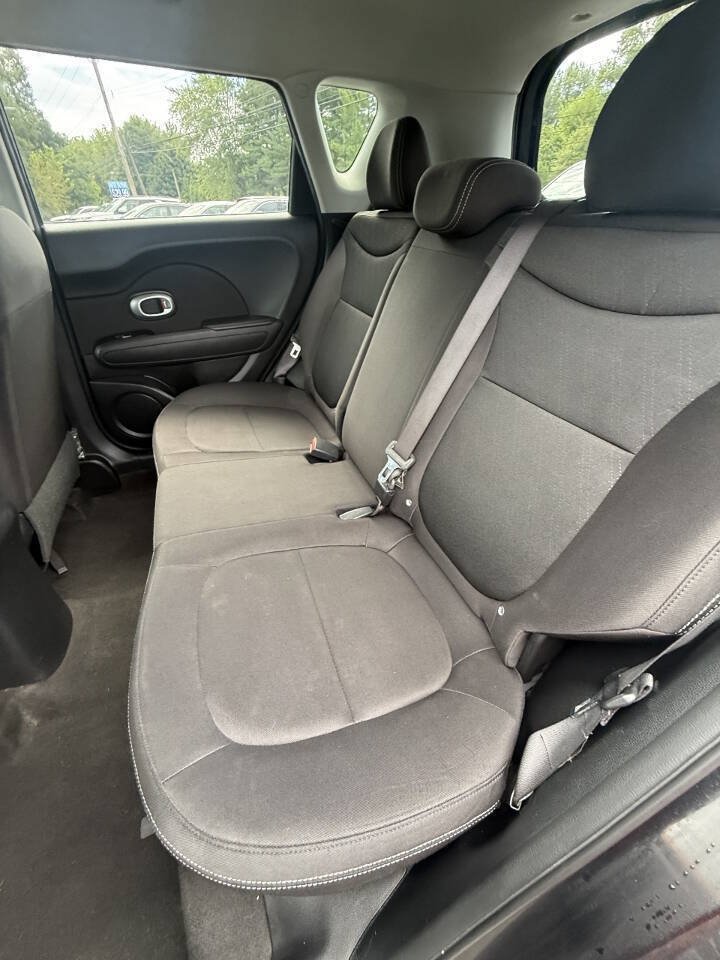 Used 2017 Kia Soul FWD image 17