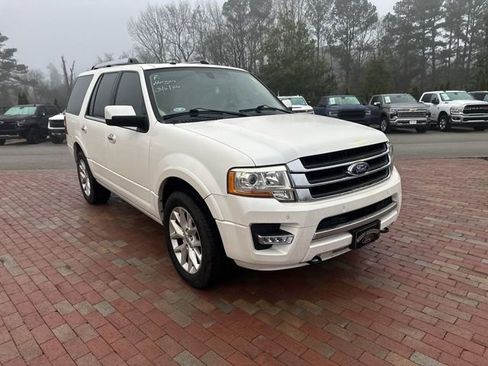 Used 2017 Ford Expedition Limited w/ Equipment Group 301A image 18